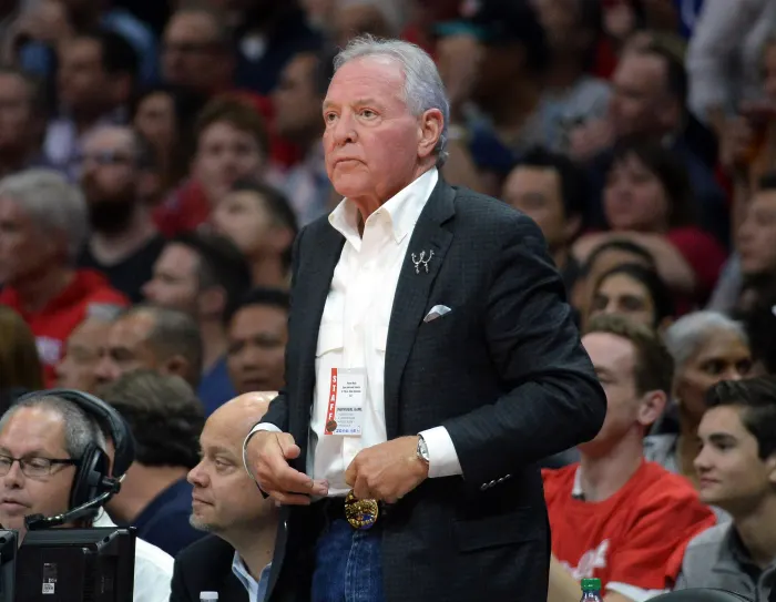 爱游戏-转折点！瓦伦西亚远射贴柱，NBA季后赛国际比赛日攻防权衡，压力陡增，临场指挥获称赞(今日nba季后赛晋级之谜冠军之路揭秘图解)