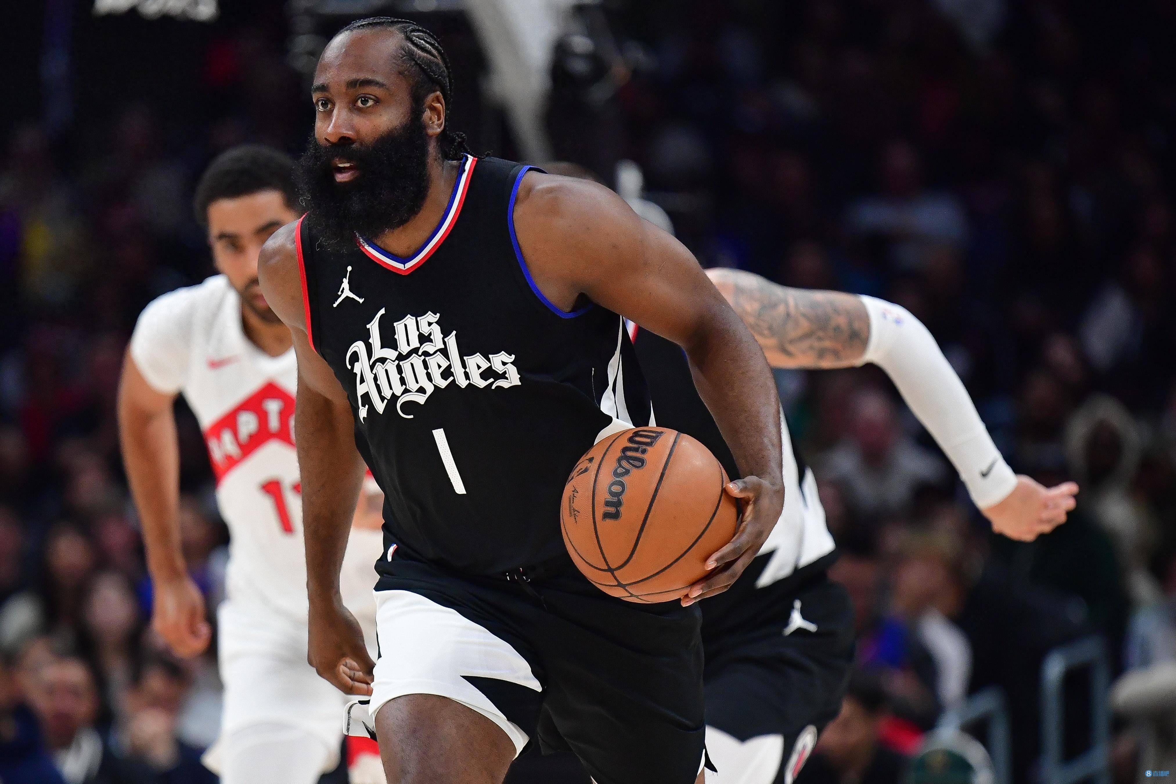 爱游戏体育-里程碑夜!本菲卡复出首秀;NBA季后赛今晚刷纪录;悬念犹存;控场能力受关注的简单介绍